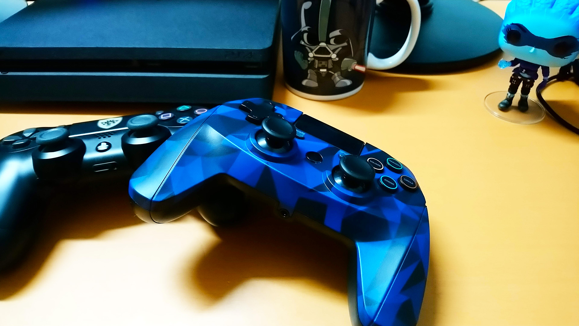 GAMEPAD 4 S WIRELESS CONTROLLER2 - Simply Binge